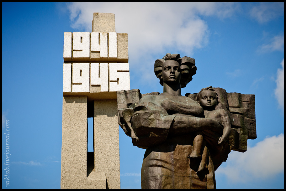 Шатки нижегородская. Поселок Шатки Нижегородской области. Шатковский мемориальный комплекс. Шатки мемориал. Достопримечательности Шатков Нижегородской области.