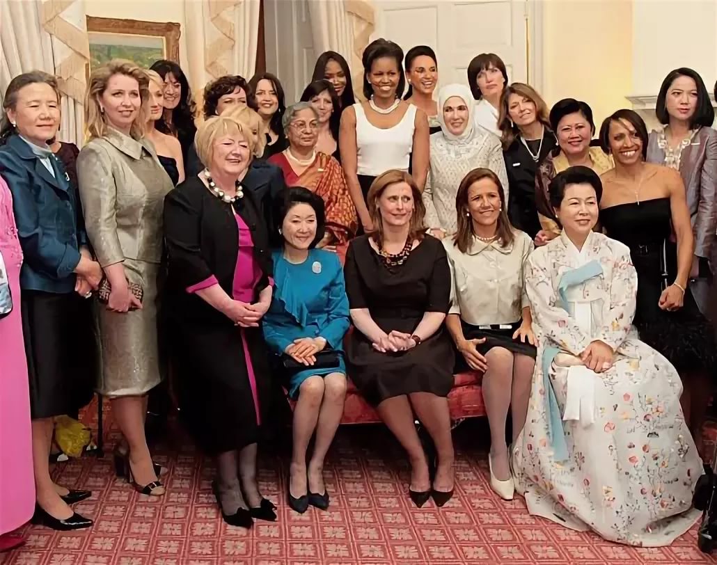 Первые леди страны. Самые элегантные жены президентов.